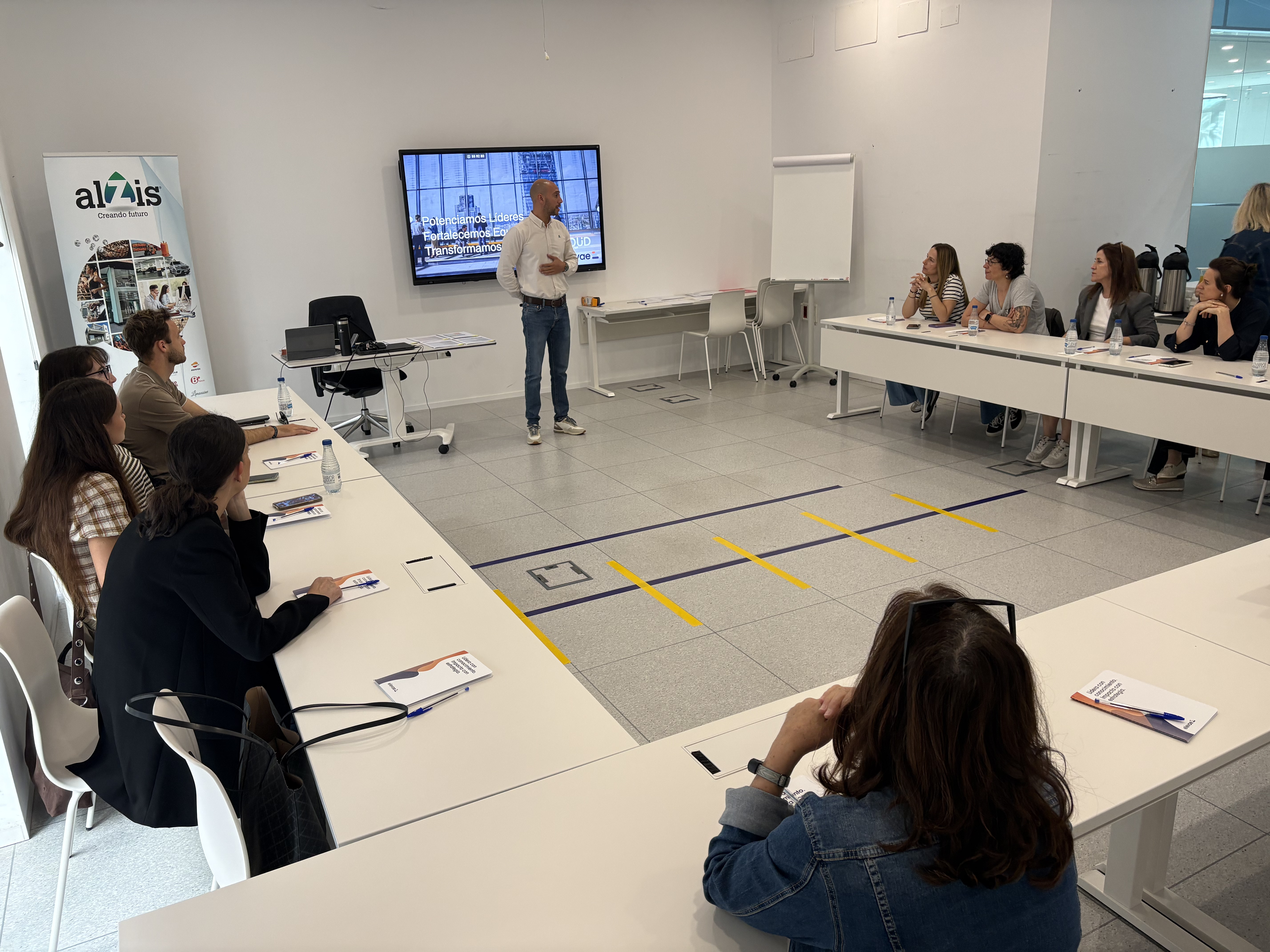 Formación bonificada FUNDAE — sesión in-company