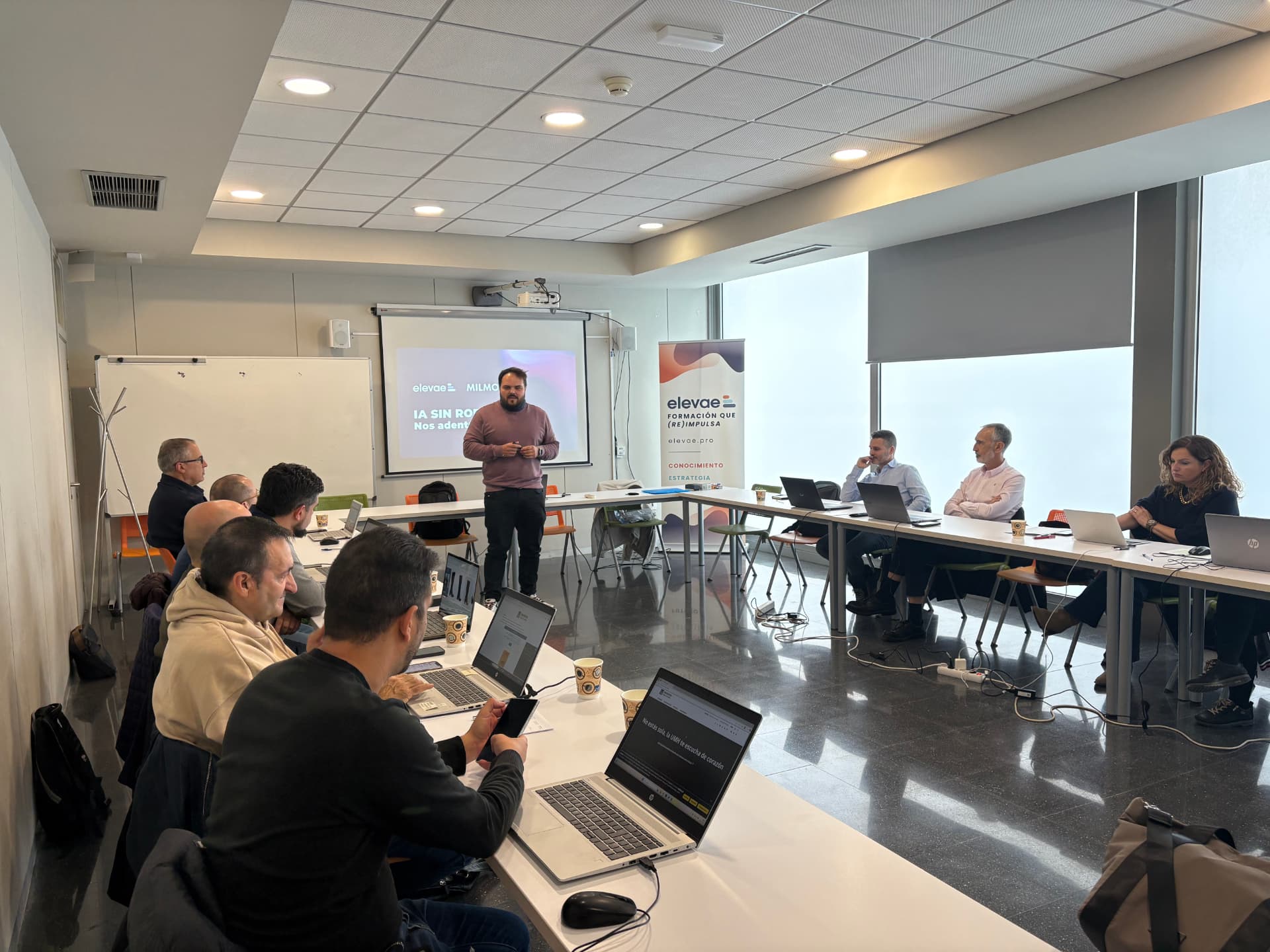 Congreso corporativo Tech Day organizado por ElevAI